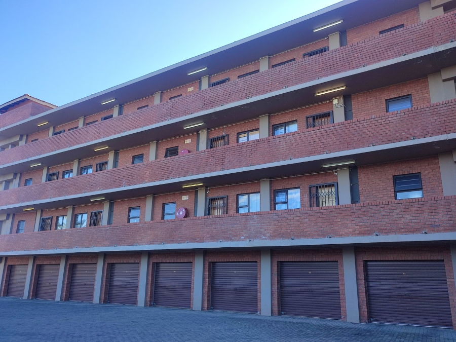 1 Bedroom Property for Sale in Generaal De Wet Free State